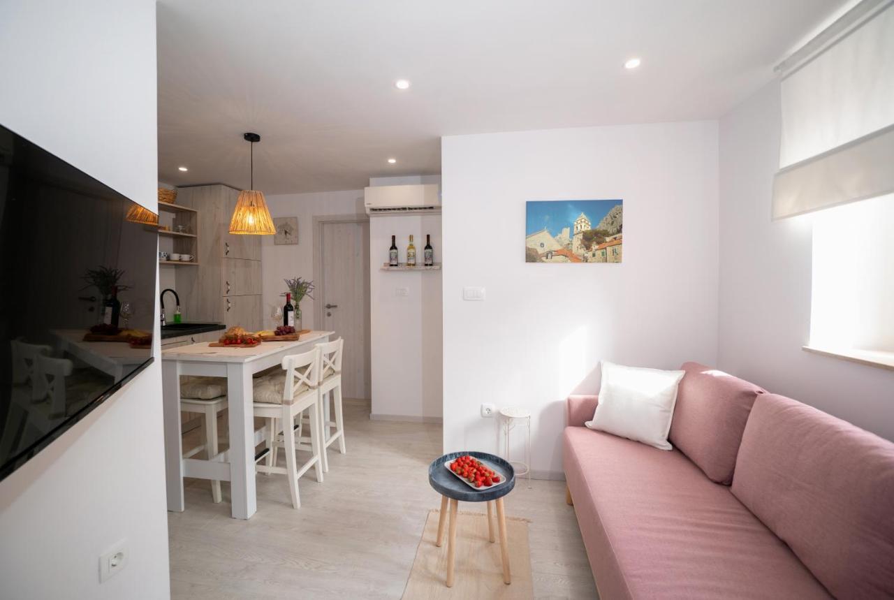 New Cozy Apartment - Center Of Old Town Omiš Kültér fotó
