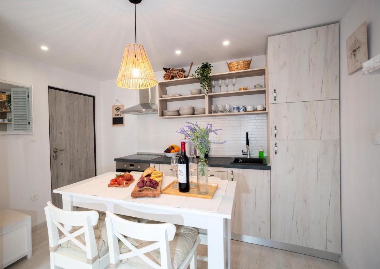 New Cozy Apartment - Center Of Old Town Omiš Kültér fotó