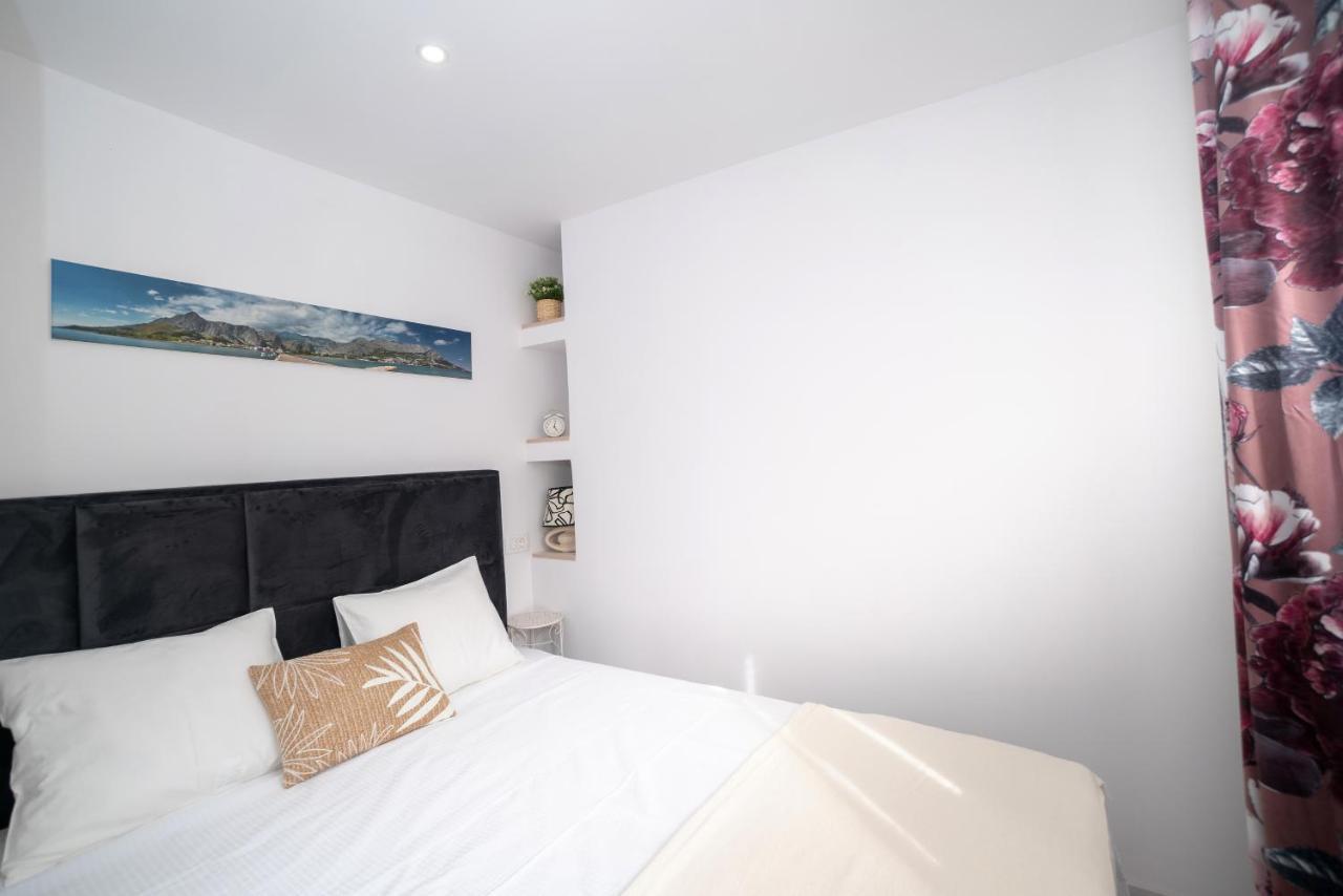 New Cozy Apartment - Center Of Old Town Omiš Kültér fotó