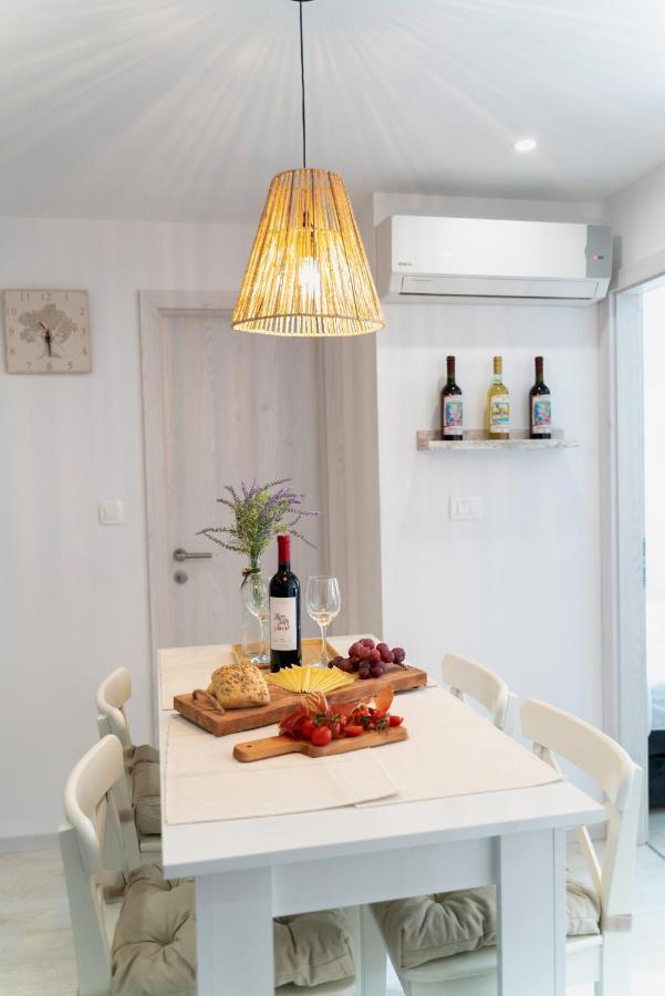 New Cozy Apartment - Center Of Old Town Omiš Kültér fotó